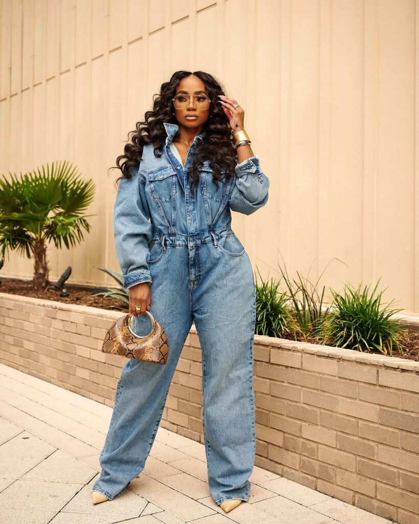 04 denim overalls outfit