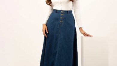 04 long denim skirt outfit ideas