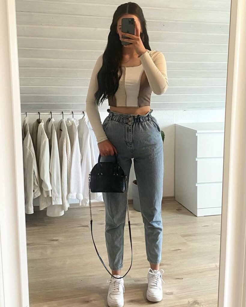 10 mom jeans outfit