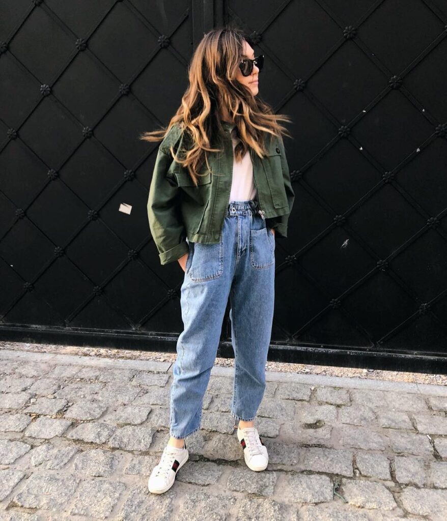 21 mom jeans outfit