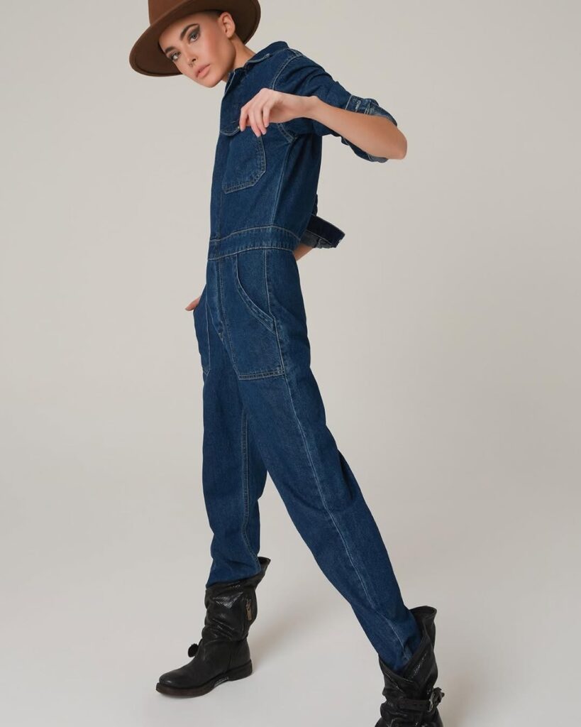 29 denim overalls outfit