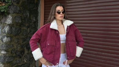 03 Burgundy womens outfits with jeans