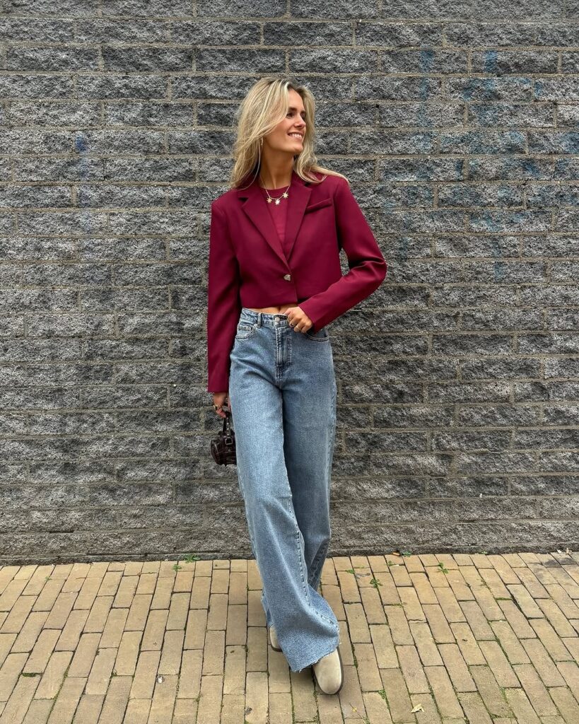 09 Burgundy womens outfits with jeans