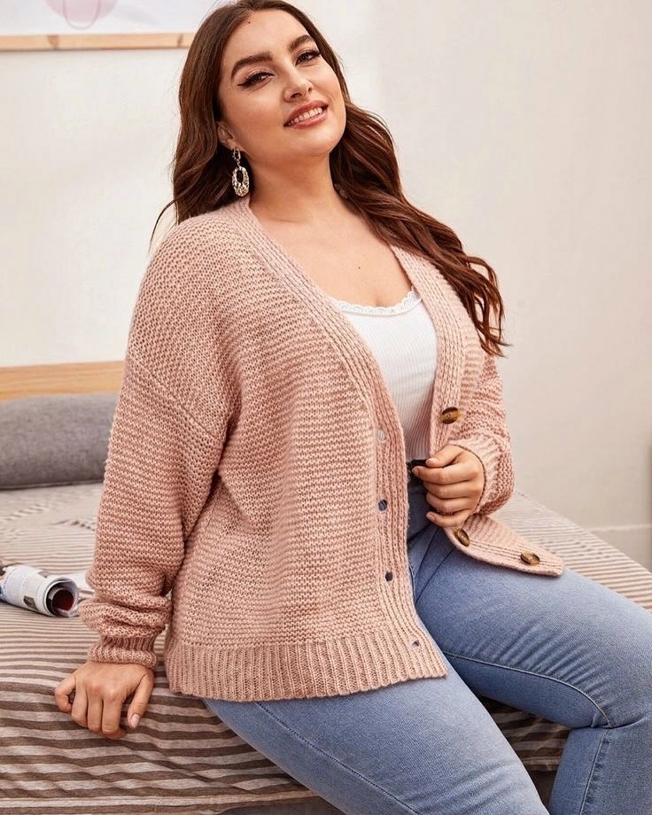 21 plus size jeans outfit 2025