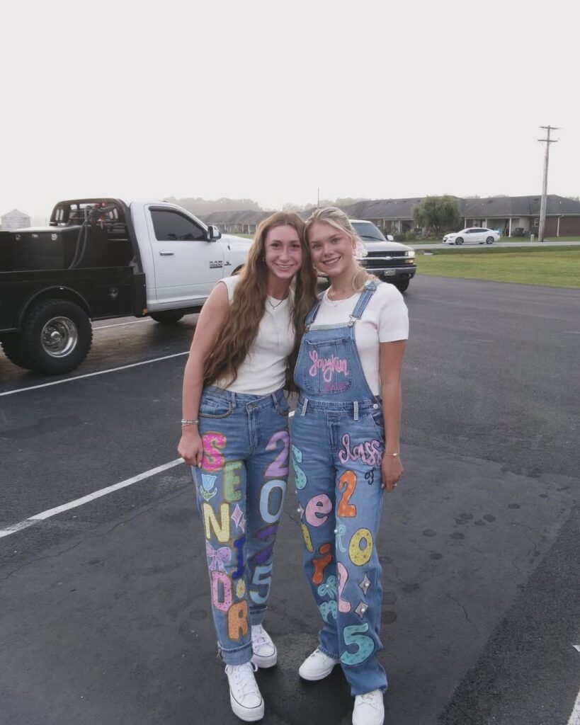 14 senior jeans ideas 2025